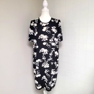 Simple Black and White Floral Dress